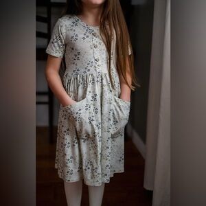 Bamboo Pocket Dress in Lakeside Petals | Bee & Magnolia | 8Y